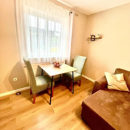 Gaestehaus Dobias アパート