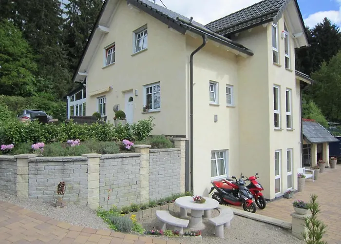 アパート Gaestehaus Dobias ケルベルク